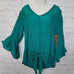 Just Found NEW Tie Front Top Size Small